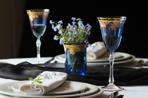 Casa Padrino Luxus Barock Weinglas 6er Set Hellblau / Gold  9 x H. 21,5 cm - Handgefertigte gravierte und handbemalte Weinglser - Hotel & Restaurant Accessoires - Luxus Qualitt