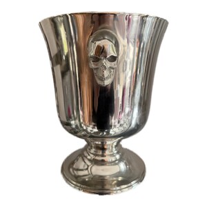 Casa Padrino Luxus Sektk�hler Silber mit Totenkopf Griffen - Weink�hler im Pokal Design