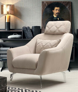 Casa Padrino Luxus Wohnzimmer Sessel mit verstellbarer Kopflehne und dekorativem Kissen Beige / Silber 83 x 85 x H. 92 cm - Luxus Wohnzimmer M�bel