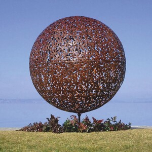 Casa Padrino Luxus Stahl Garten Deko Skulptur Kugel Rost  170 x H. 200 cm