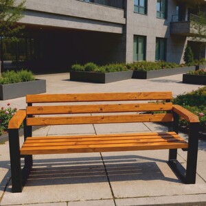 Casa Padrino Parkbank mit R�ckenlehne und Armlehnen Braun / Schwarz 200 cm - Stadtbank - Gartenbank - Outdoor Sitzbank