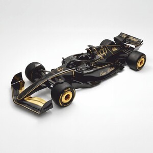 Casa Padrino XXL Deko Formel 1 Rennwagen Schwarz / Gold 180 cm - Wanddeko