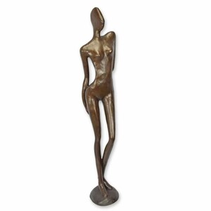 Casa Padrino XXL Deko Bronze Skulptur Frau H. 180,5 cm - Abstrakte Deko Figur