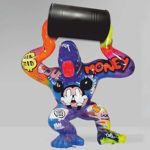 Casa Padrino XXL Deko Skulptur Gorilla mit Fass Bunt / Schwarz H. 250 cm - Riesige Garten Figur