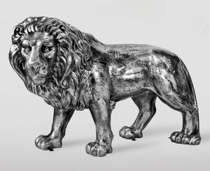 Casa Padrino XXL Deko Skulptur L�we Antik Silber 185 cm - Lebensgro�e Garten Deko Figur
