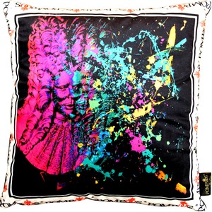 Harald Gl��ckler Designer Deko Kissen Pomp��s by Casa Padrino Purple - Art Collection -