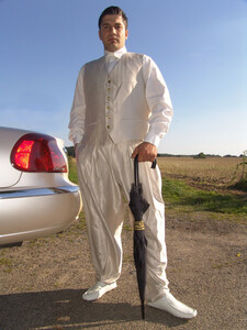 Il Padrino Moda Luxus Bundfalten Hose Creme Tone-in-Tone / light Stripes (leicht gl�nzend) - Made in Italy