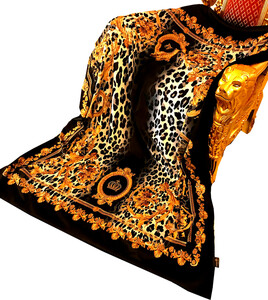 Luxus Wohndecke Pomp��s by Casa Padrino Barock Kronen / Leopard / Gold von Harald Gl��ckler mit Glitzersteinen