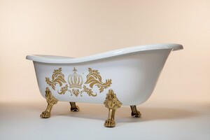 Pomp��s by Casa Padrino Luxus Badewanne Deluxe freistehend von Harald Gl��ckler Wei� / Gold / Wei� 1560mm mit goldfarbenen L�wenf�ssen