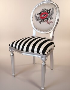 Pomp��s by Casa Padrino Luxus Barock Esszimmerst�hle Pink Lips Schwarz / Wei� Streifen / Silber - Pomp��se Barock St�hle designed by Harald Gl��ckler - 4 Esszimmerst�hle