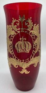 Pomp��s by Casa Padrino Luxus Vase mit 24 Karat Vergoldung Rot / Gold  12,3 x H. 30 cm - Pomp��se Blumenvase designed by Harald Gl��ckler - Handgefertigt und per Hand bemalt - Edel & Prunkvoll