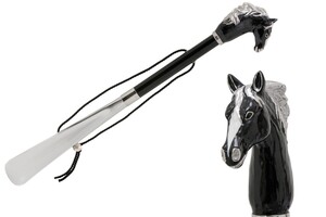 Schuhanzieher mit Schwarzes Pferd - Buchenholz-Stange, Schaufel aus ABS, Griff aus Emailliertem Messing - Handmade in Italy