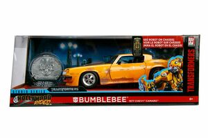 Transformers: 1977 Bumblebee Chevy Camaro - Modellfahrzeug, 1:24