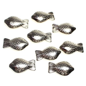 85 Fische metallic silber 3,5cm mit Loch Streudeko Tischdeko Taufe Kommunion