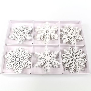 24 Schneeflocken Streudeko wei� 6-fach sortiert 5,5 cm Holz