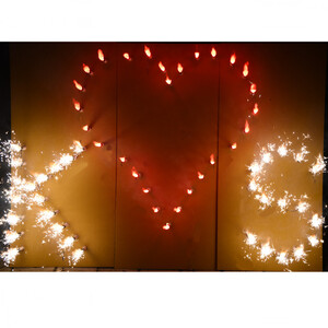 Lichterbild rotes Herz mit 2 Buchstaben Ihrer Wahl