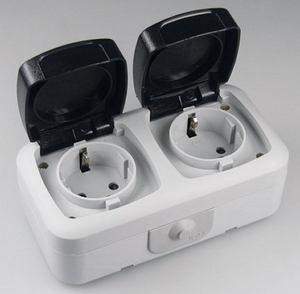 1277 Feuchtraum IP44 Doppel Steckdose 16A inkl. Rahmen