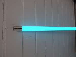 5042 LED VISION R�hre matt 63cm schwarze Kappe T�rkis 