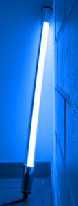 9660 LED Leuchtstab 18 Watt 230 Volt L�nge 123cm IP-44 f�r Au�en BLAU