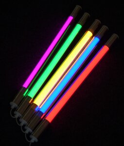 9318 LED Stab Leuchte 5LS 5 x 18 Watt Leuchtst�be a 127 cm Farbe nach Wahl 