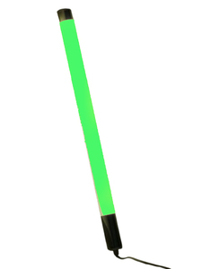 2150 LED Leuchtstab Satiniert 230V 0,63m 800Lm Kunststoff R�hre Gr�n