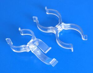 488 Doppel Acryl Klammern drehbar genietet  38 mm Rohre, Leuchtst�be