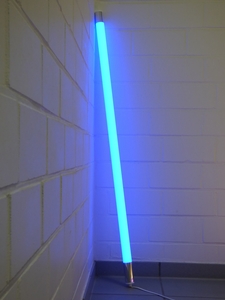 5000 LED VISION R�hre matt 63cm1000 Lumen schwarze Kappe Blau