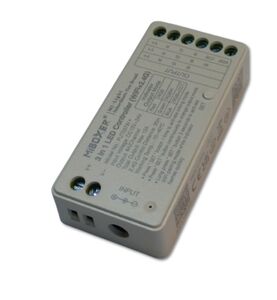 6970 LED WiFi Controller 3in1 4 Zonen Radio-Frequenz 6 Ampere3/Kanal