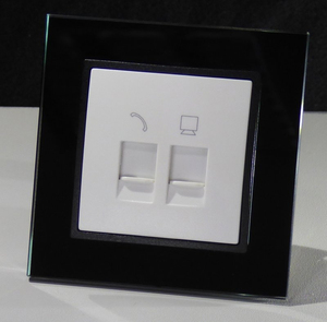 7839 Abelka Nuovo schwarz GLAS 1x  RJ45 + RJ11Dose