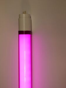 9085 LED Rhre T8 18 Watt 2000 Lumen 1,20m Kunststoff-Rhre Pink
