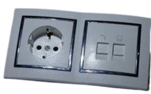 9497 Levina S 2-er 1 x Schuko 1 x Netzwerk RJ45 + Telefon RJ11 silberner Rand 