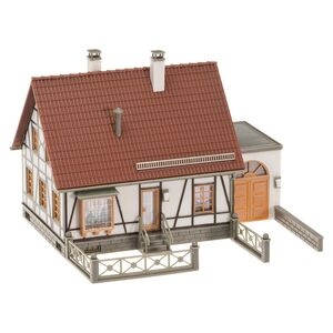 Faller H0 130215 Fachwerkhaus mit Garage Bausatz 1:87