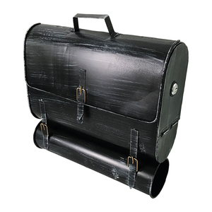 Briefkasten f�r Wandmontage Schultasche mit Zeitungsrolle
