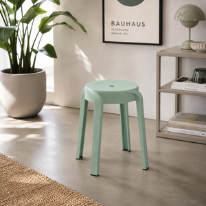 Kunststoff-Hocker Hellgr�n stapelbar leichter Sitzhocker Innen & Au�en