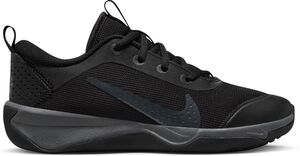 Nike Omni Multi-Court Hallenschuh fr ltere Kinder