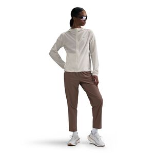 Nike W Nk Swift Rpl Pkbl Jkt - sail/reflective silv