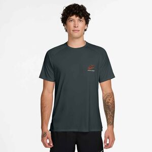 Nike Nike Stride MenS Dri-Fit Adv Short - black spruce