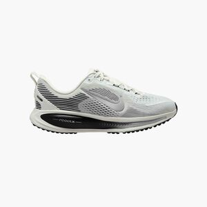 Nike Nike Vomero 18 Big Kids Road Runni - summit white/metallic silver-black