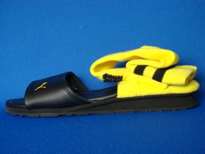 Puma Sockie Hi Pantolette Sandale Schuhe schwarz/gelb 341942-02