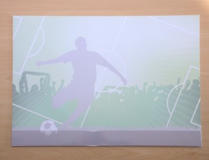 Schreibtischunterlage Papier Fuballspieler auf Spielfeld / 25 Blatt 59,4 x 42 cm 90g-Papier