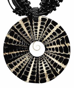 Hals-Kette mit Muschel-Anh�nger Hals-Schmuck