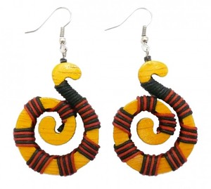 Ohrringe aus Sabo-Wood