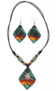 Schmuck - Set aus Halskette und Ohrringen