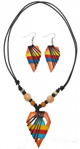 Schmuck - Set aus Halskette und Ohrringen