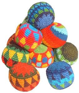 Jonglierbälle, Stressbälle, Stoffbälle handgefertigt in Guatemala, Durchmesser ca. 6,5 cm, verschiedene Farben 