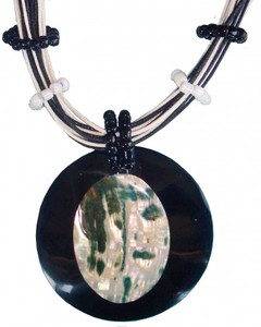 Halskette mit Muschelanh�nger, Modeschmuck, Natur-Schmuck mit Muschel