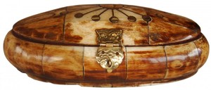 Schatulle aus Bone, oval, gro�