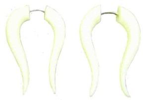 Ohrringe aus Bone