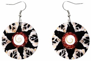 Ohrringe mit Muscheln