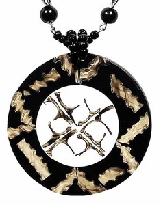 Hals-Kette mit Muschel-Anh�nger Halsschmuck